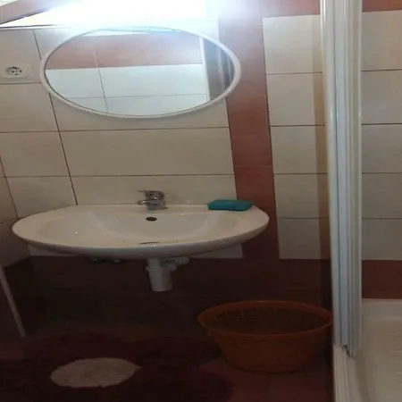 Apartmán Apt.branka With Pool In Natur