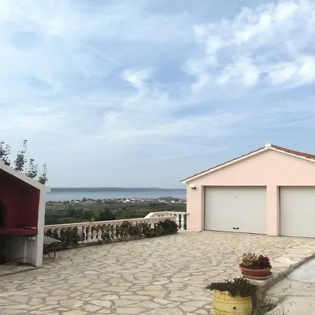 Apt.branka With Pool In Natur Apartmán Ljubač