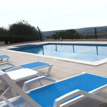 Apt.branka With Pool In Natur Apartmán Ljubač